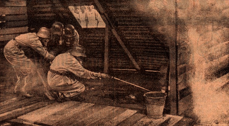 Luftschutzübung für Mädchen, Dezember 1935